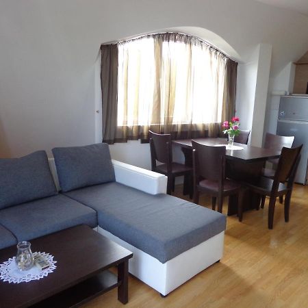 Kavarna Hills Apartments ภายนอก รูปภาพ