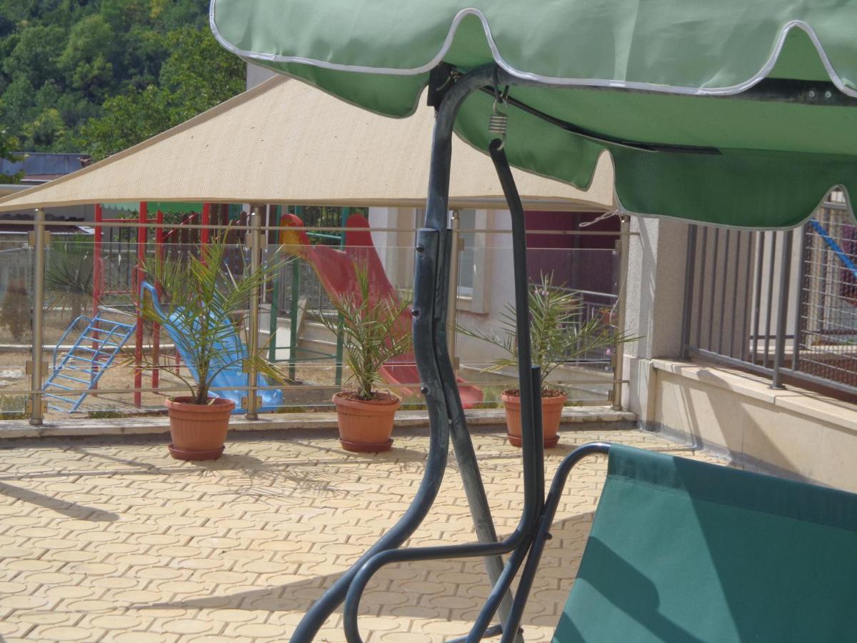 Kavarna Hills Apartments ภายนอก รูปภาพ