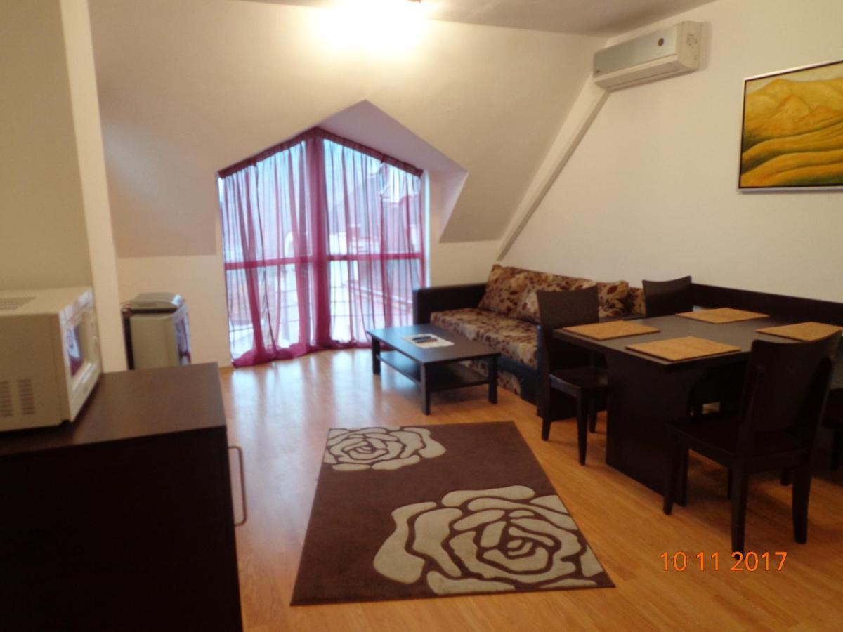Kavarna Hills Apartments ภายนอก รูปภาพ