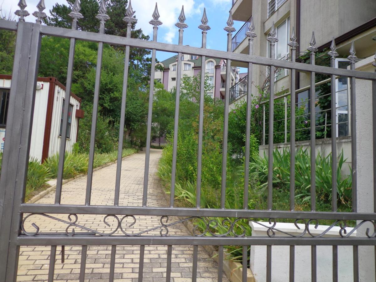 Kavarna Hills Apartments ภายนอก รูปภาพ