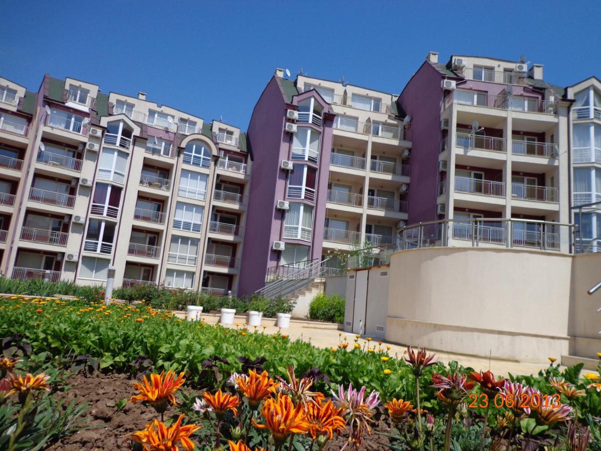 Kavarna Hills Apartments ภายนอก รูปภาพ